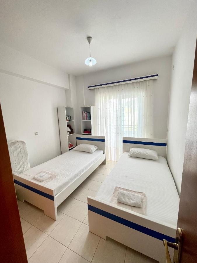 Apartment Veli *
